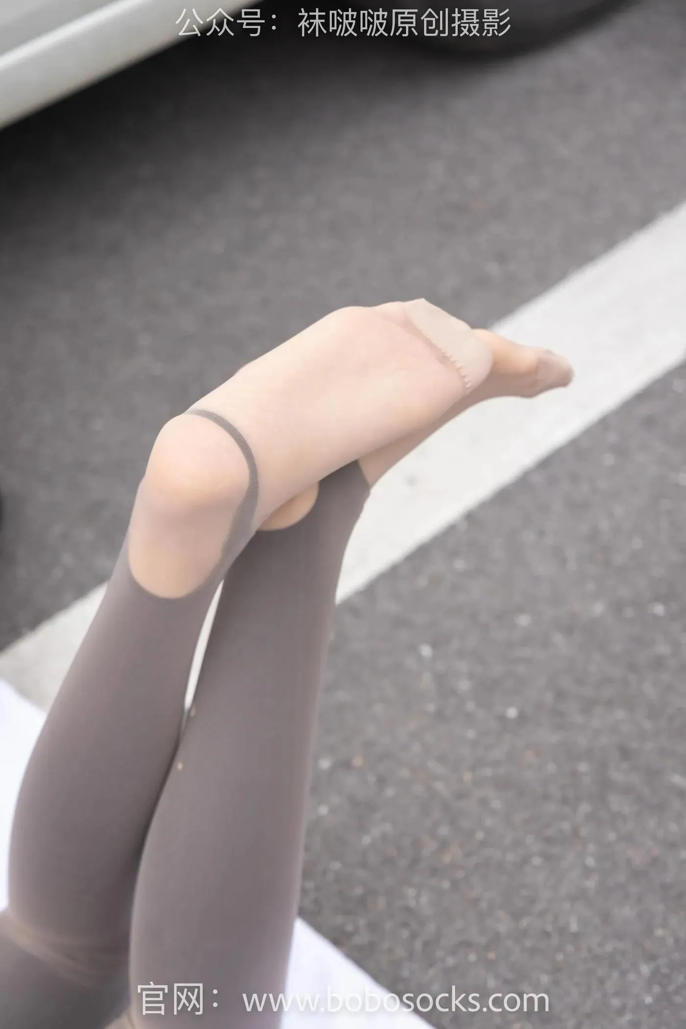 [BoBoSocks袜啵啵]NO.146 小甜豆-高跟长靴、黑色踩脚裤、肉丝 [154P]插图4